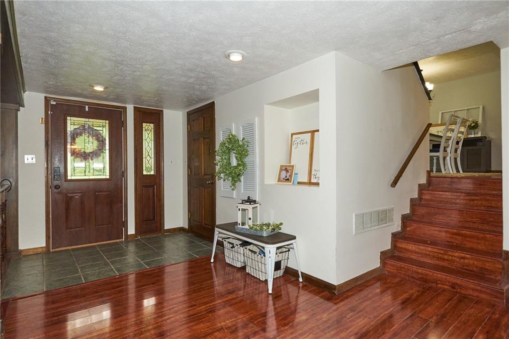 426 Griffin Road Indianapolis, IN 46227 - Photo 3 of 30 Gallery Image 3