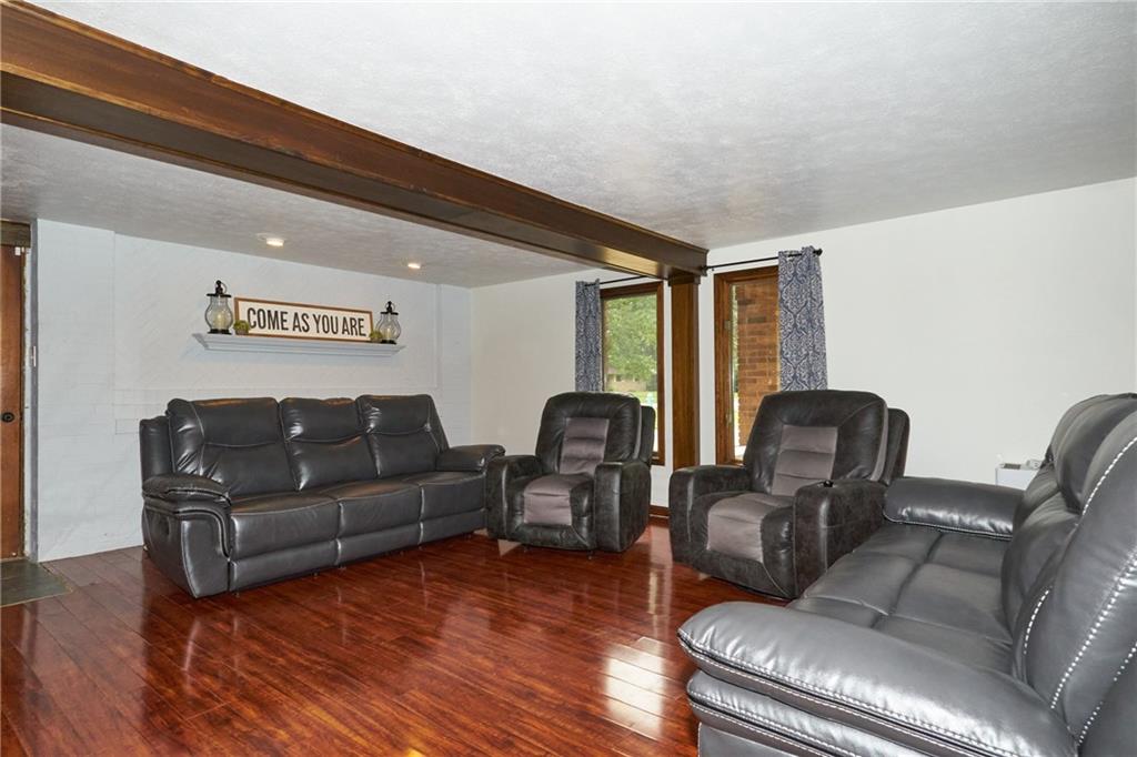 426 Griffin Road Indianapolis, IN 46227 - Photo 4 of 30 Gallery Image 4