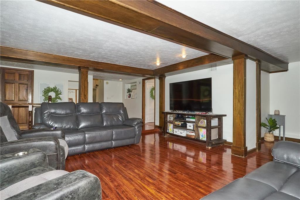426 Griffin Road Indianapolis, IN 46227 - Photo 6 of 30 Gallery Image 6