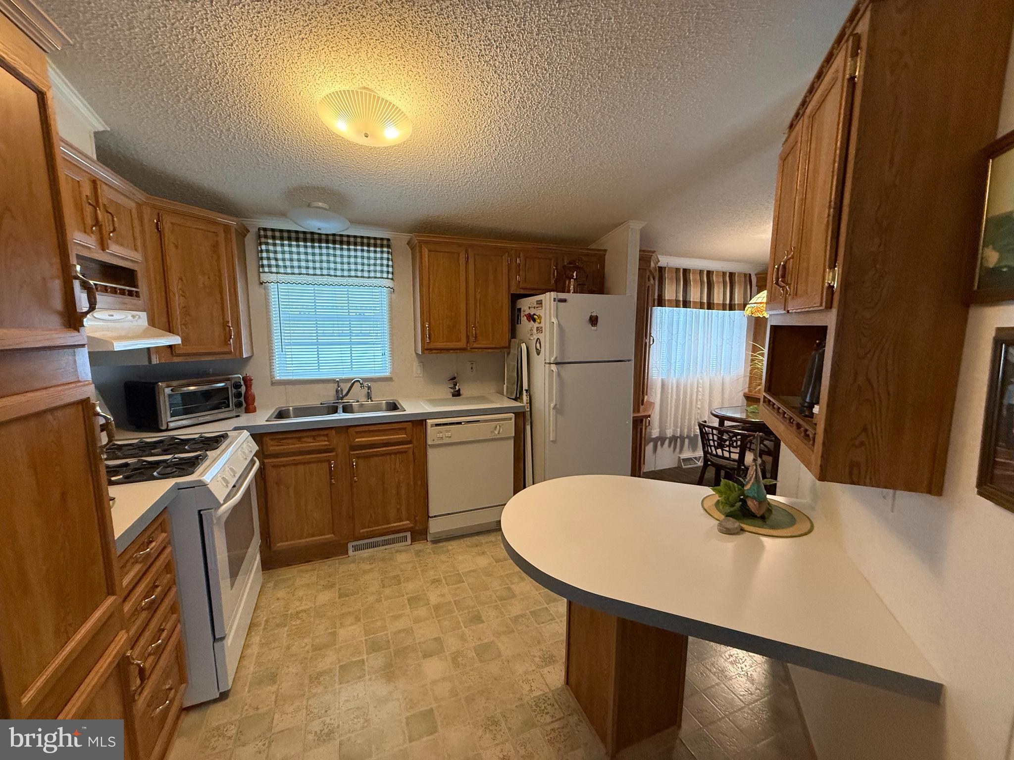1402 South Rte 9 Cape May Court House, NJ 08210 - Photo 8 of 27 Kitchen