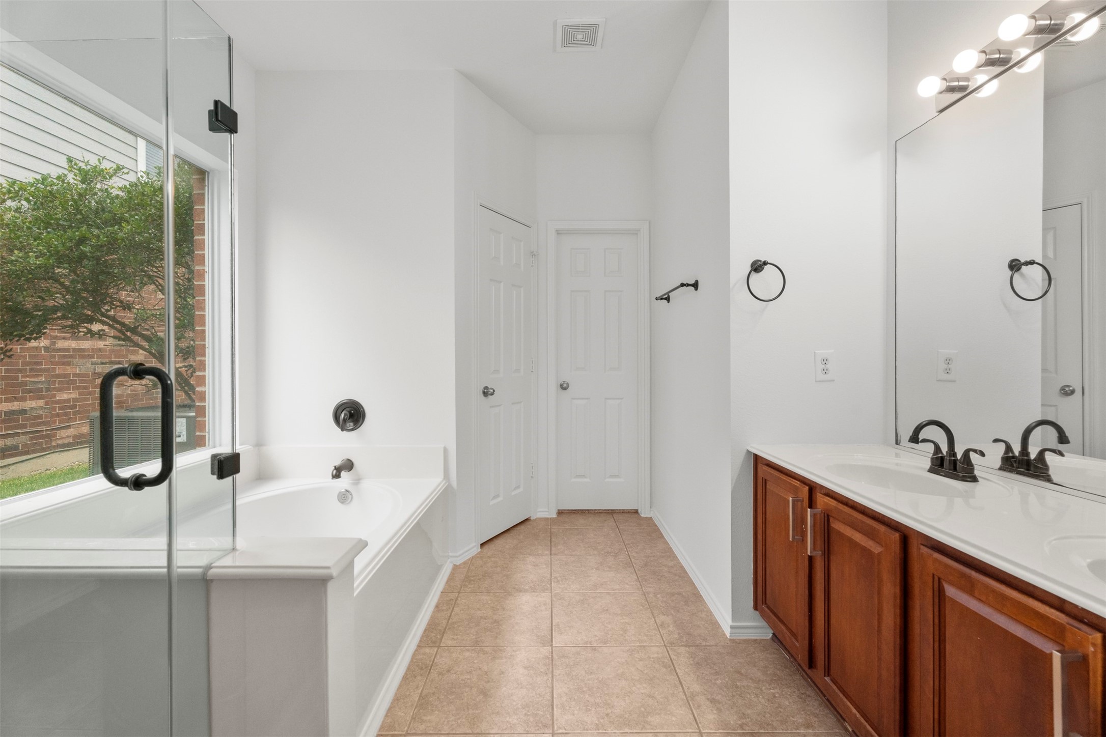 3530 Azalea Sands Drive Spring, TX 77386 - Photo 16 of 34 Primary bath
