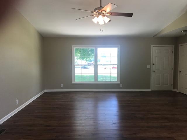 1805 Holloway Road Lebanon, TN 37090 - Photo 3 of 22 Another view of the LIVING ROOM.