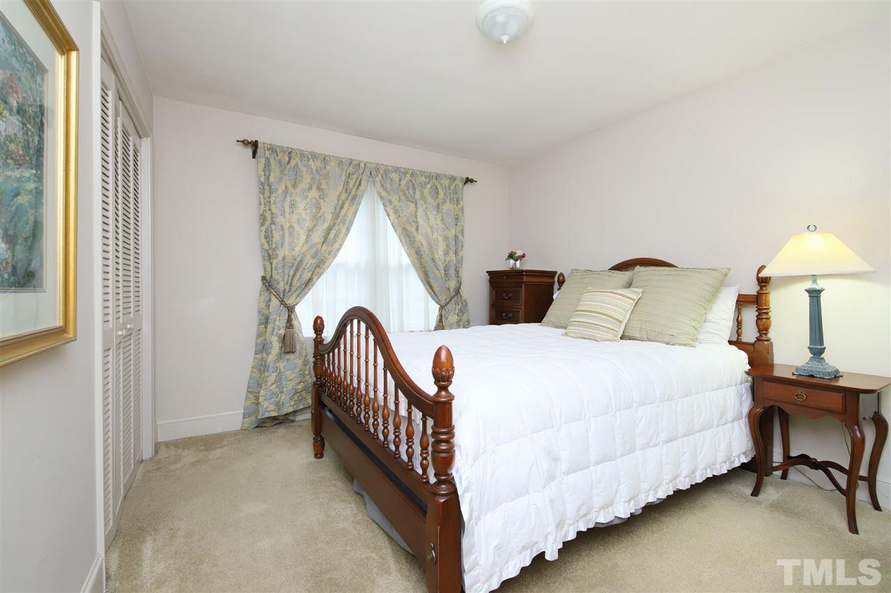 2525 Fairlawn Road Durham, NC 27705 - Photo 22 of 29 Gallery Image 22