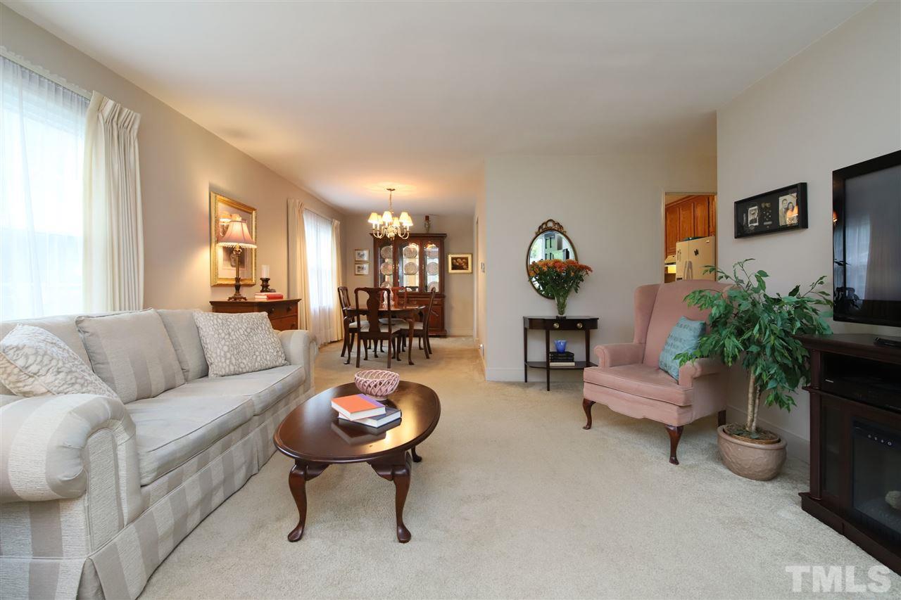 2525 Fairlawn Road Durham, NC 27705 - Photo 5 of 29 Gallery Image 5
