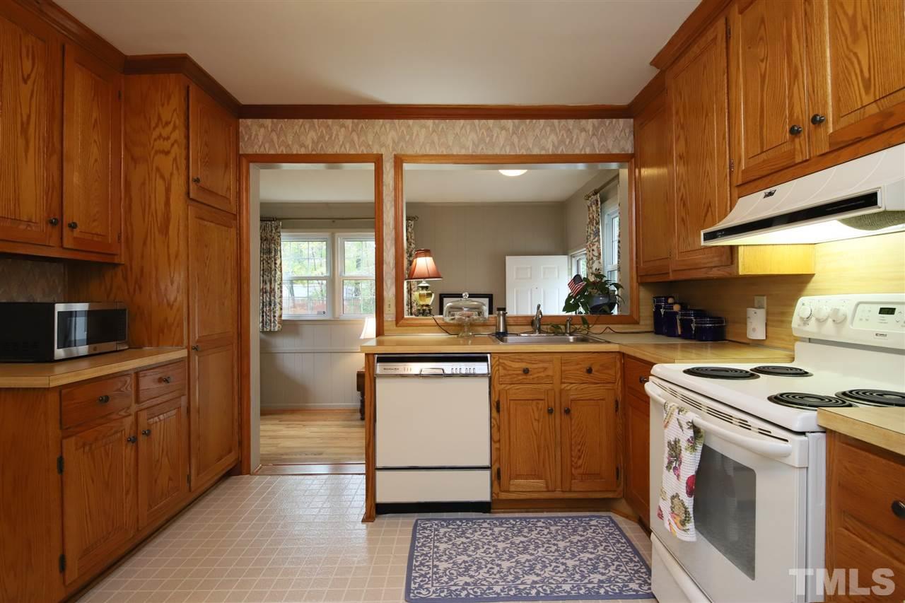2525 Fairlawn Road Durham, NC 27705 - Photo 8 of 29 Gallery Image 8