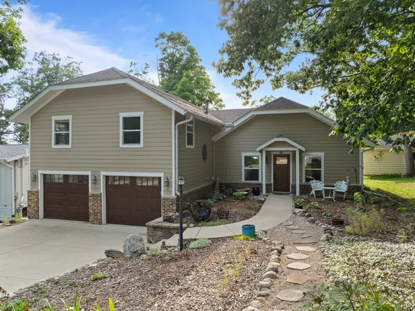 $1,100,000 | 98 Lincoln Parkway, Williams Bay, WI 53191