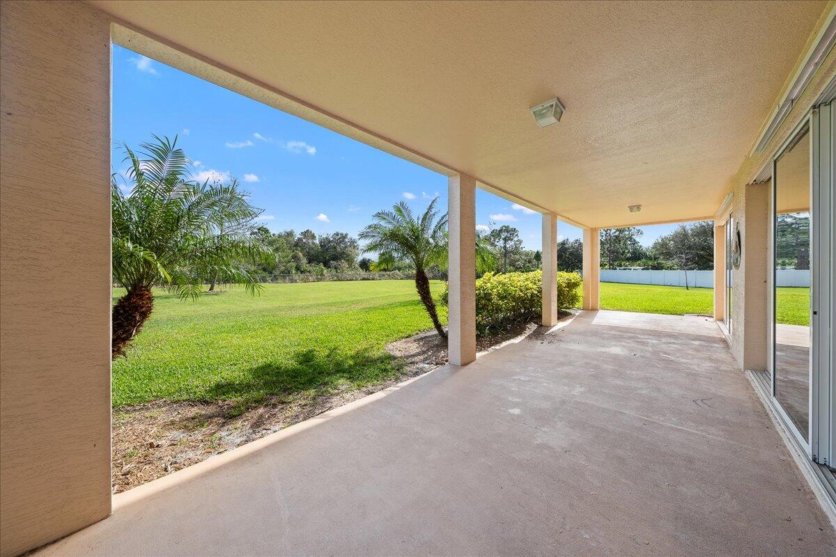 2940 Pomello Road Malabar, FL 32950 - Photo 33 of 42 a view of a garden with an outdoor space