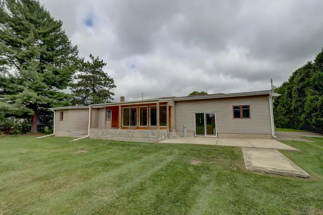 $394,500 | 525 South Street, Watertown, WI 53094