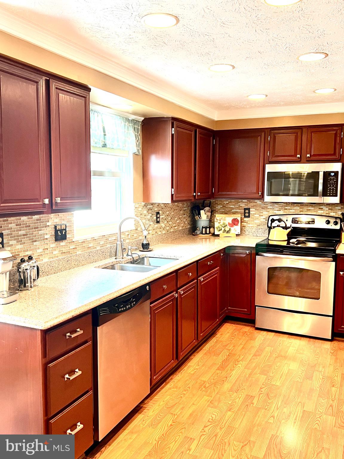 10745 Wayfarer Road Germantown, MD 20876 - Photo 12 of 53 Gallery Image 12