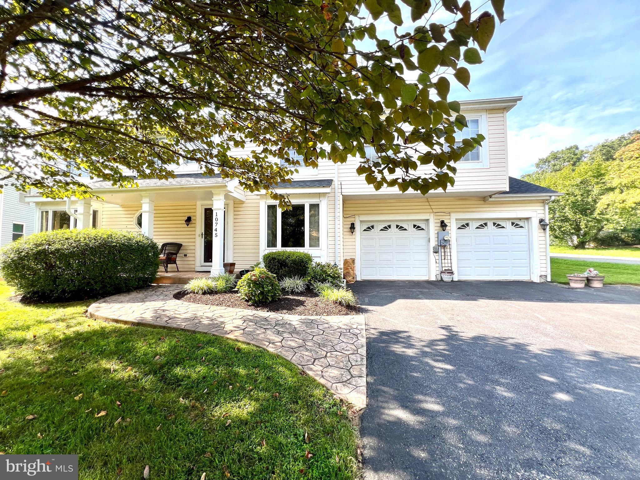 10745 Wayfarer Road Germantown, MD 20876 - Photo 3 of 53 Gallery Image 3