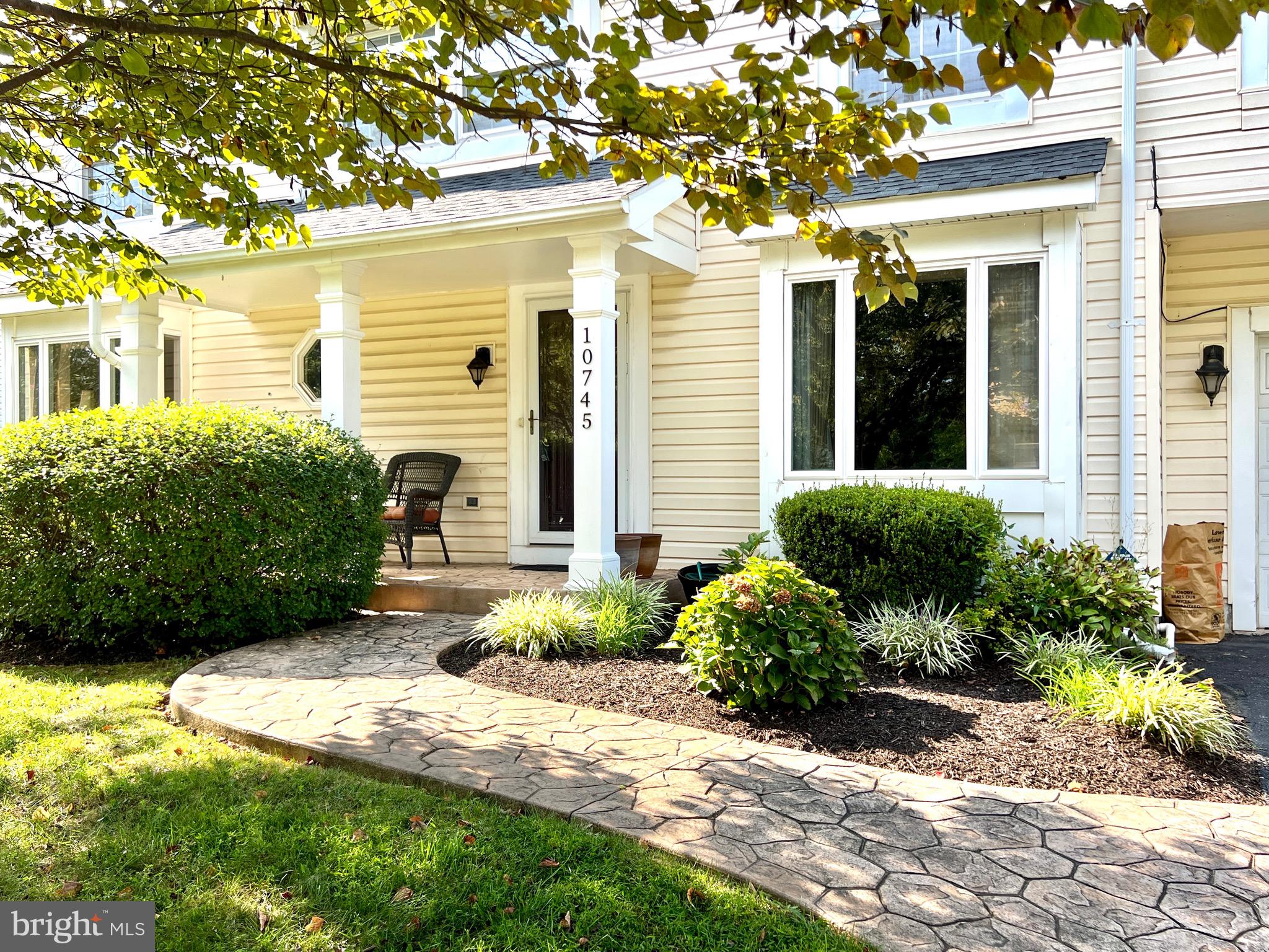 10745 Wayfarer Road Germantown, MD 20876 - Photo 4 of 53 Gallery Image 4