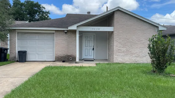 $1,600 | 19430 Cypress Canyon Drive, Katy, TX 77449