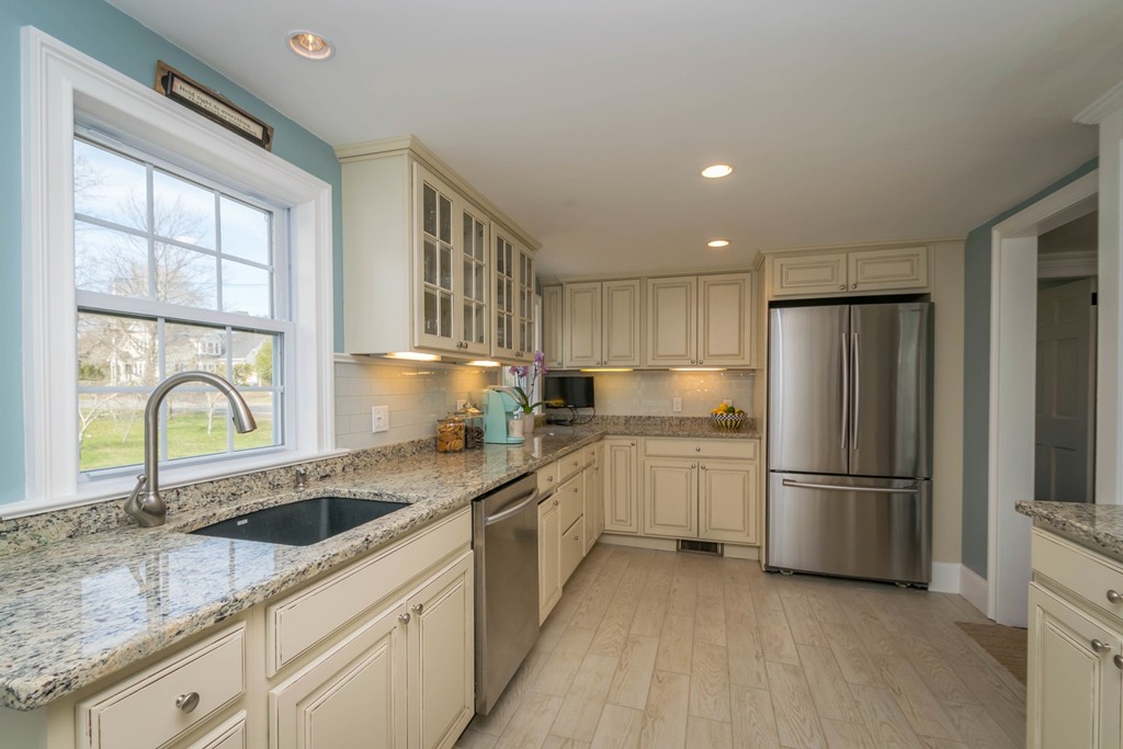 608 Main Street Hanover, MA 02339 - Photo 14 of 15 Gallery Image 14