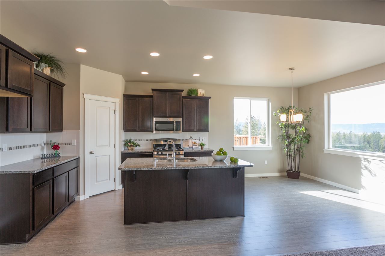 2712 South Conklin Road Veradale, WA 99037 - Photo 5 of 20