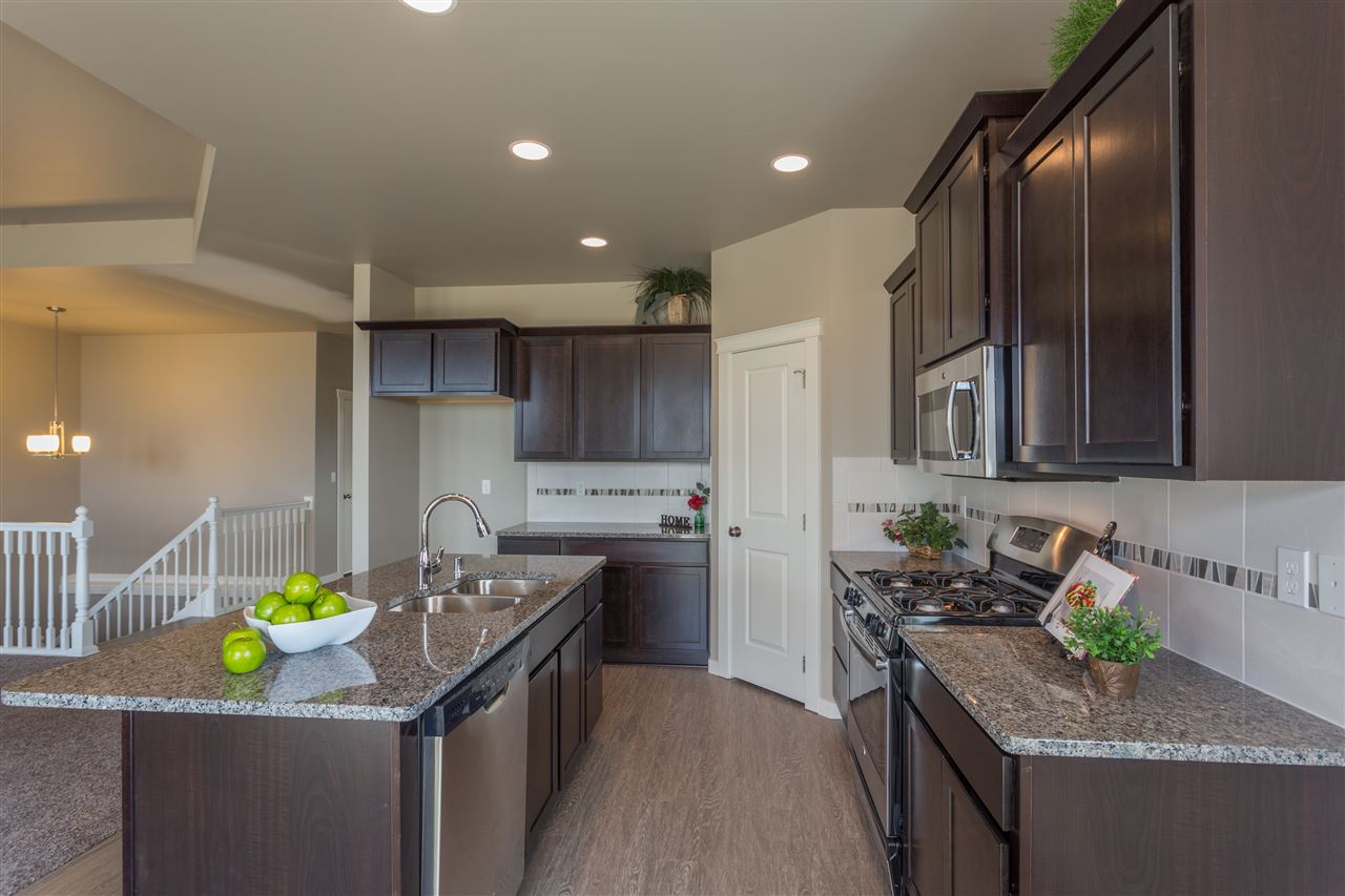 2712 South Conklin Road Veradale, WA 99037 - Photo 7 of 20