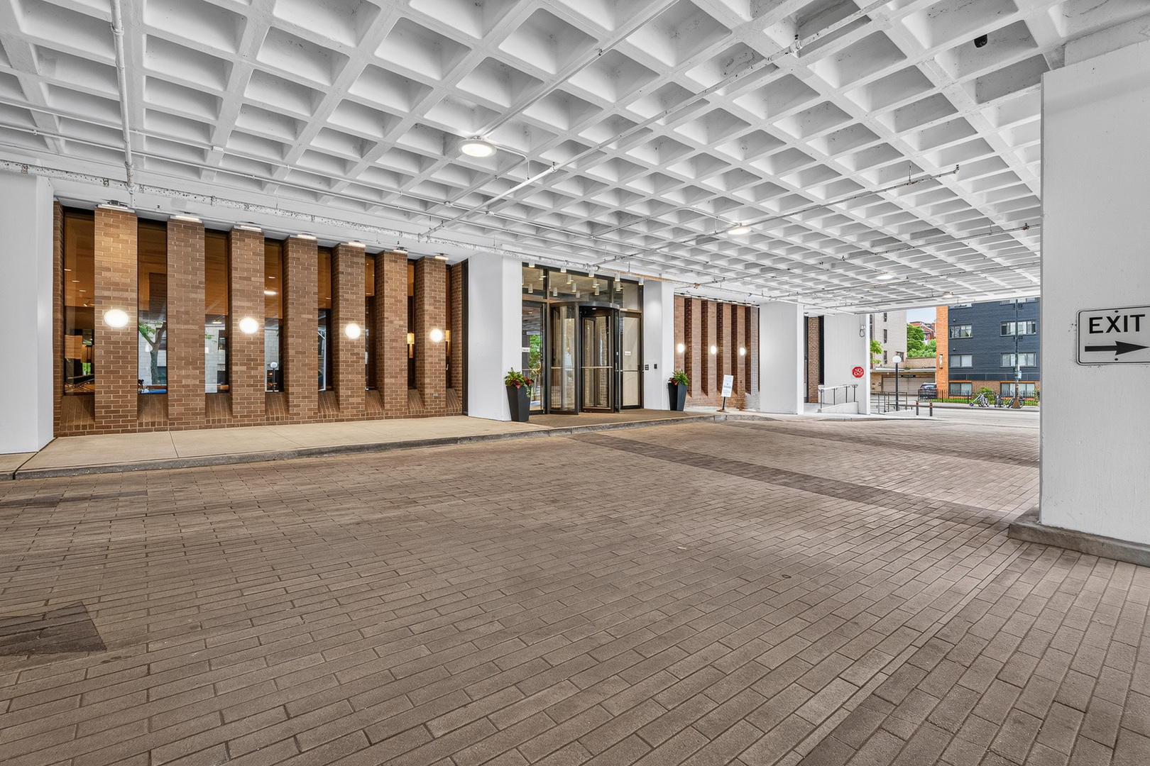 6033 North Sheridan Road, Unit 28D Chicago, IL 60660 - Photo 43 of 48