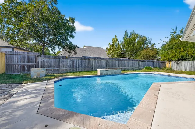 $314,999 | 15430 El Padre Drive, Houston, TX 77083