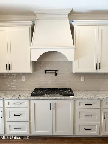 $527,000 | 427 Poplar Lane, Holly Springs, MS 38635