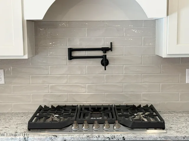 $527,000 | 427 Poplar Lane, Holly Springs, MS 38635