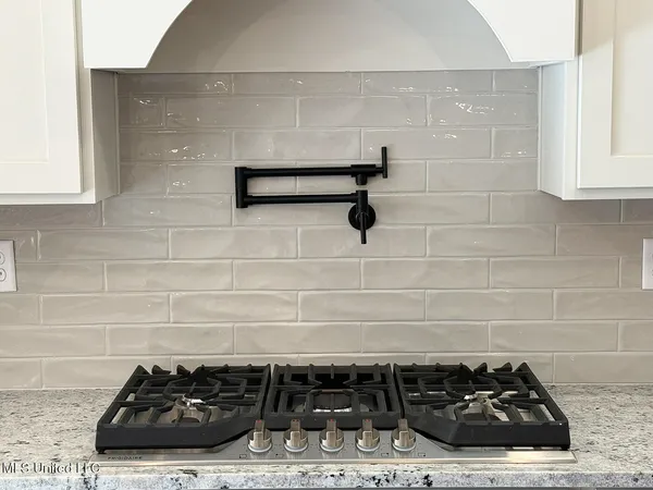 $519,900 | 427 Poplar Lane, Holly Springs, MS 38635