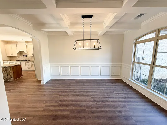 $527,000 | 427 Poplar Lane, Holly Springs, MS 38635