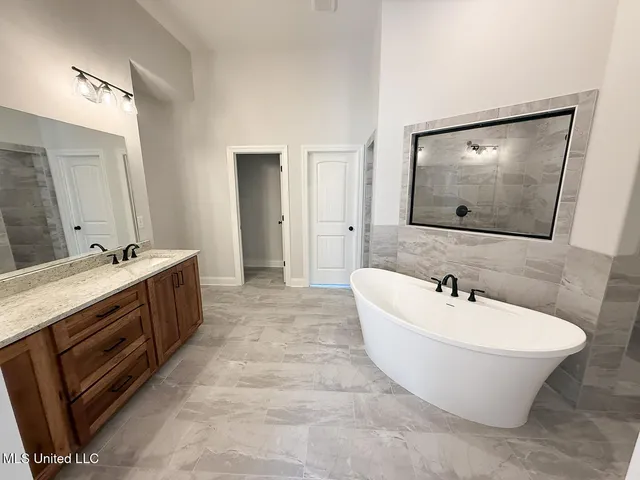 $527,000 | 427 Poplar Lane, Holly Springs, MS 38635