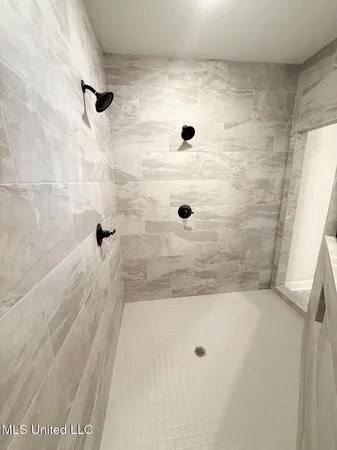 $519,900 | 427 Poplar Lane, Holly Springs, MS 38635