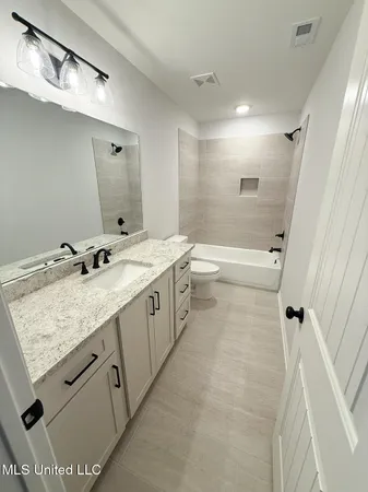 $519,900 | 427 Poplar Lane, Holly Springs, MS 38635