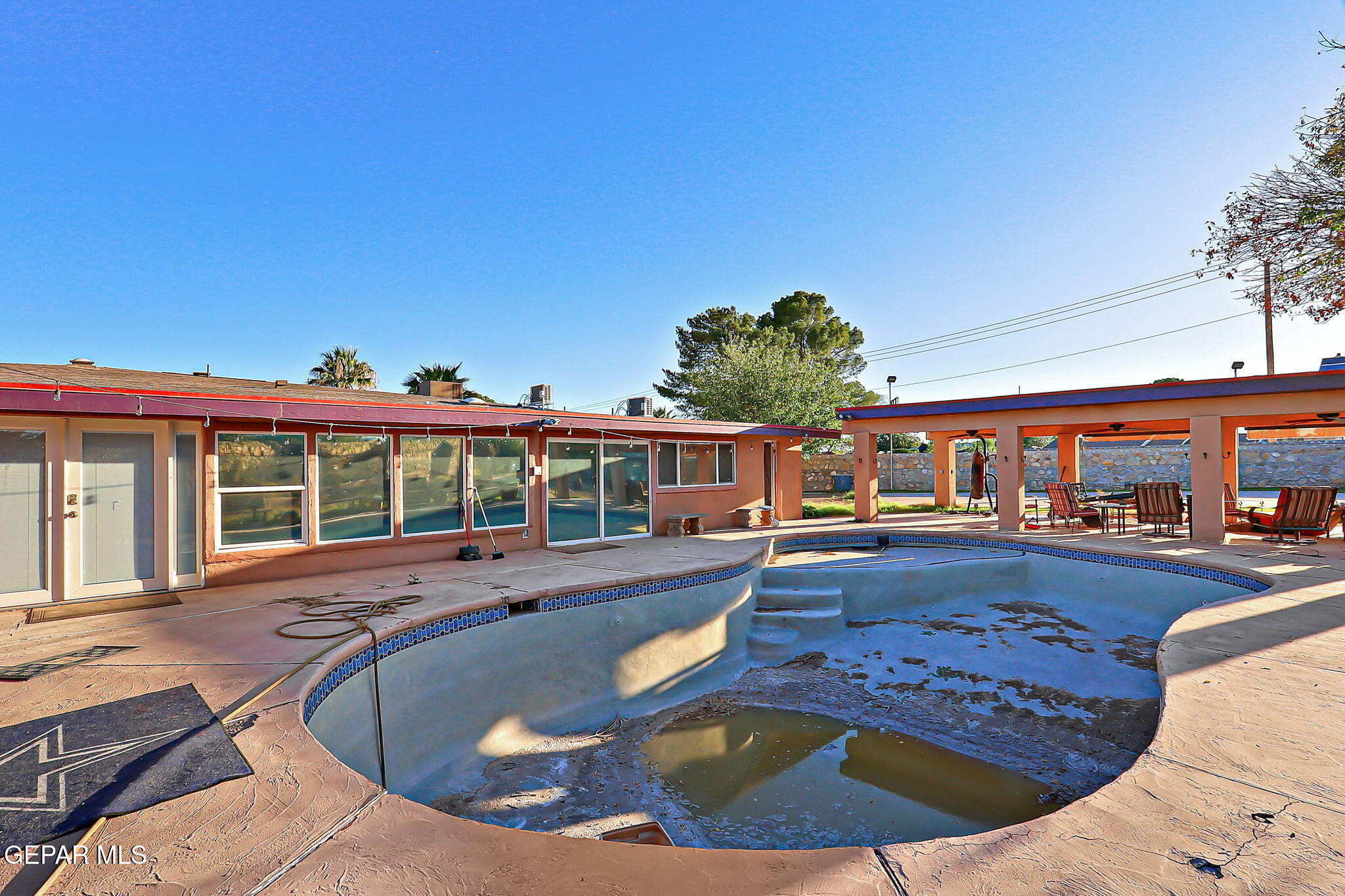 14800 Kingston Road Horizon City, TX 79928 - Photo 66 of 82 pool view with both pergolas