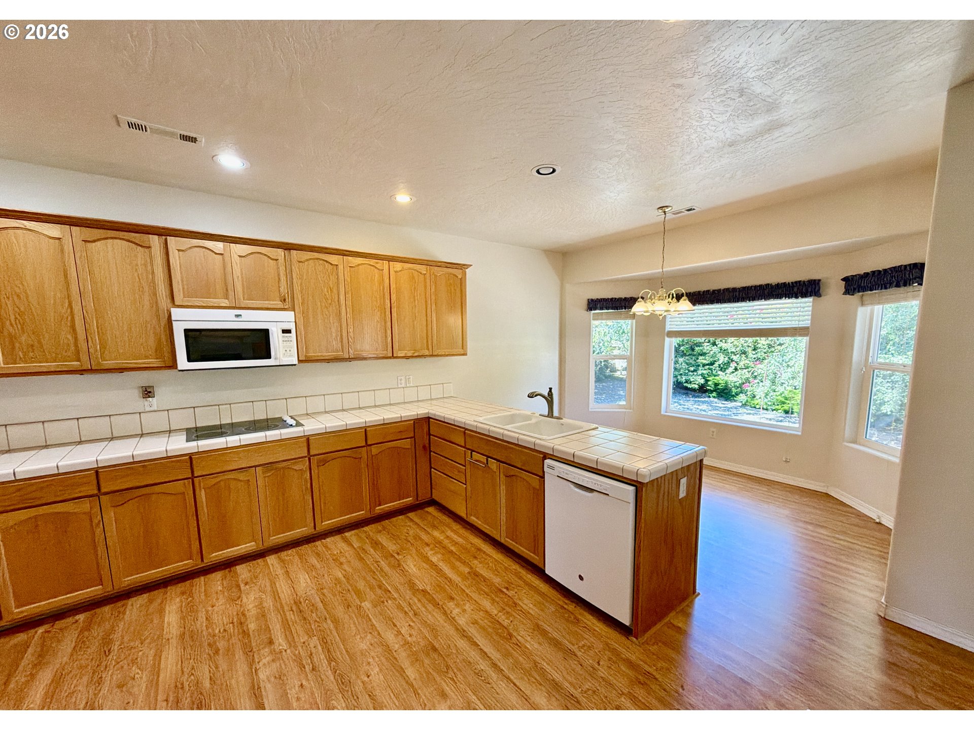866 Jodee Lane Brookings, OR 97415 - Photo 16 of 39