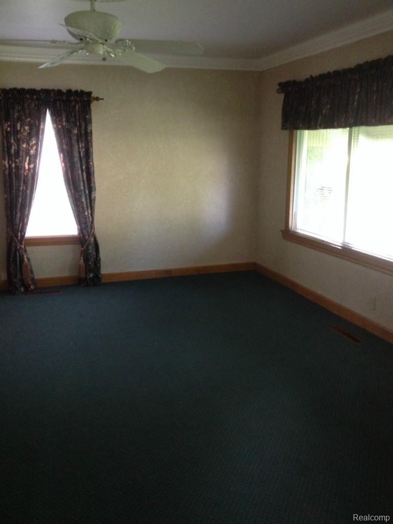 6070 Linden Road Fenton, MI 48430 - Photo 8 of 25 IMG_6663.jpg