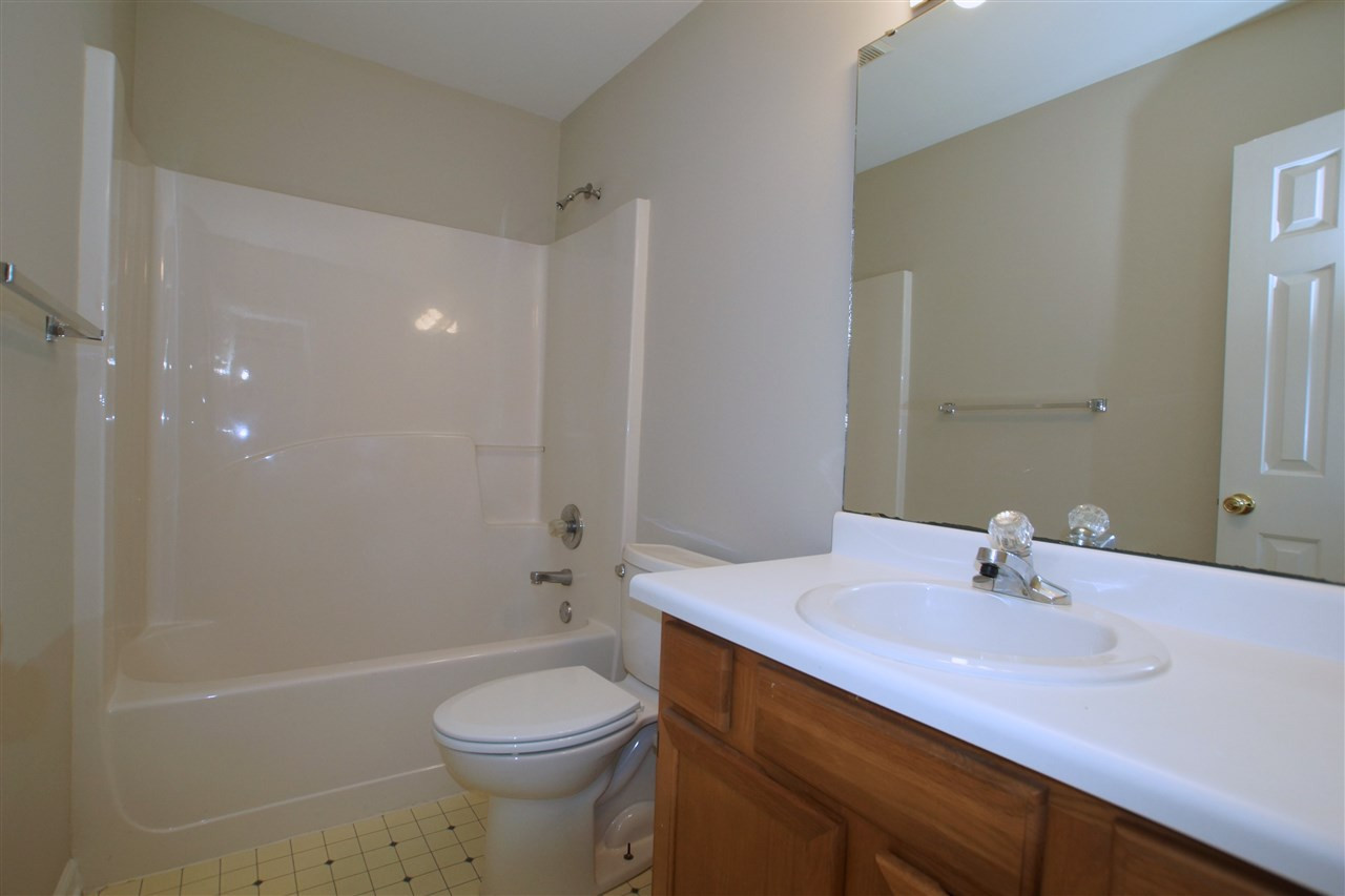 1605 Lethbridge Court Raleigh, NC 27606 - Photo 16 of 25 Master Bathroom
