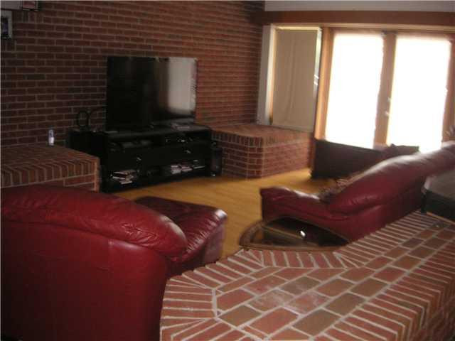 6721 Northeast 21st Road Fort Lauderdale, FL 33308 - Photo 3 of 10 Living Room