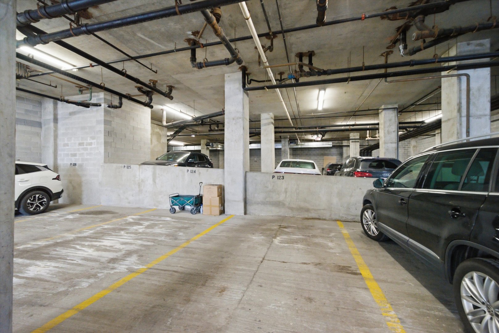 910 West Madison Street, Unit 803 Chicago, IL 60607 - Photo 14 of 16