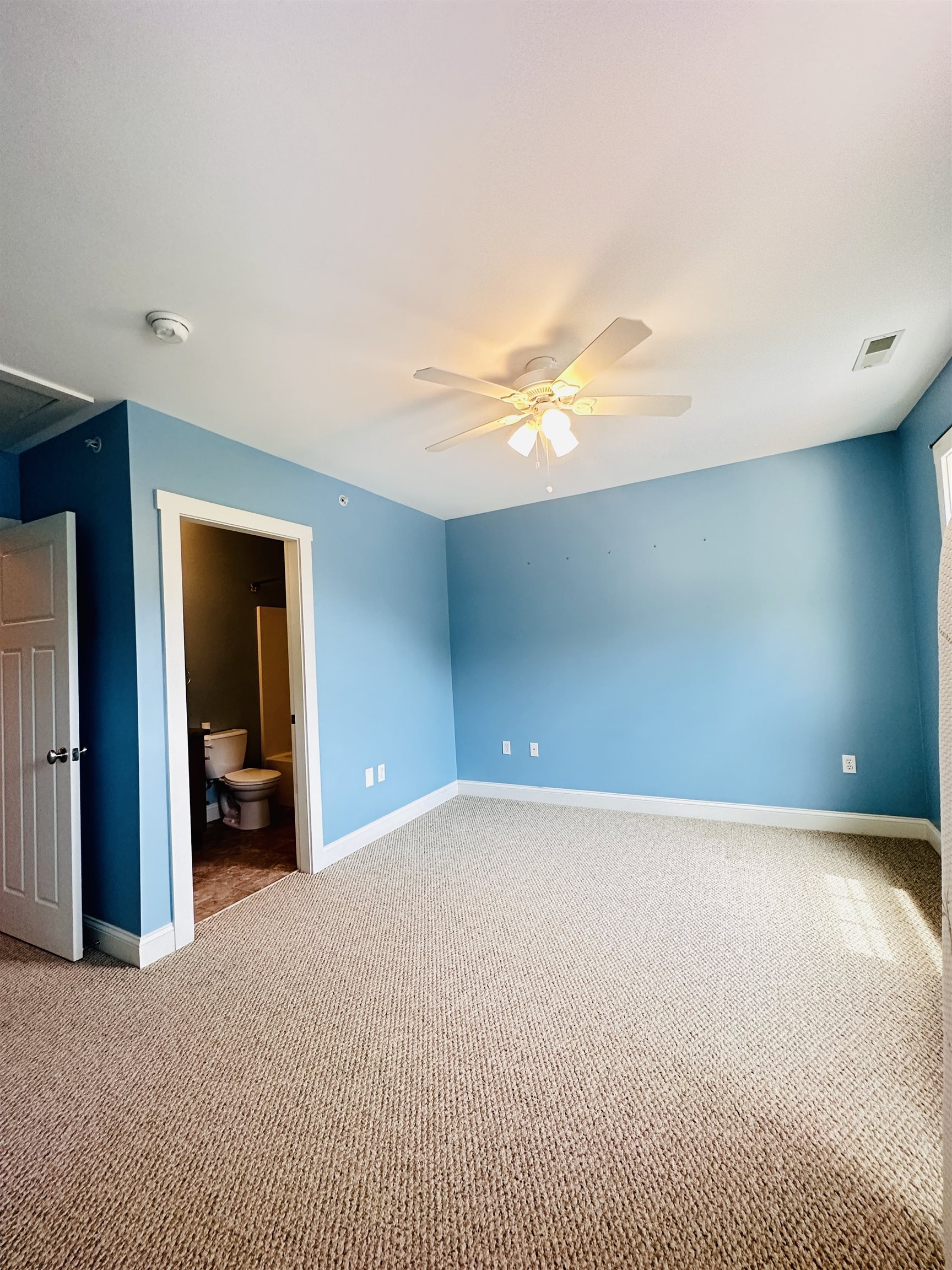 337 Mt Support Road, Unit 204 Lebanon, NH 03766 - Photo 12 of 33