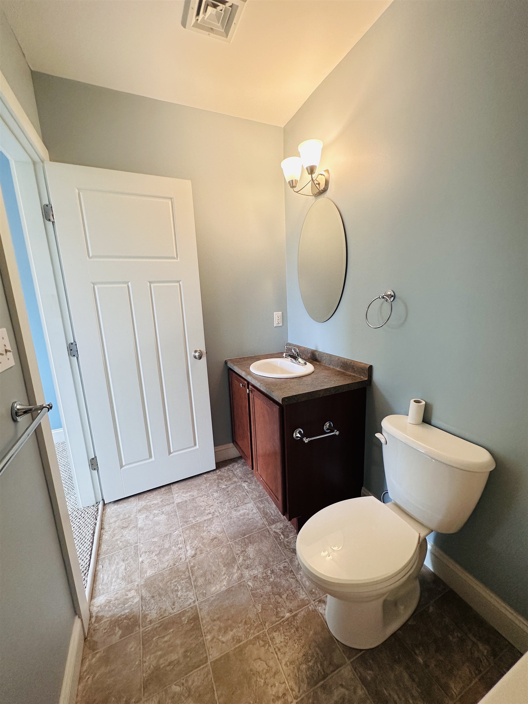 337 Mt Support Road, Unit 204 Lebanon, NH 03766 - Photo 17 of 33