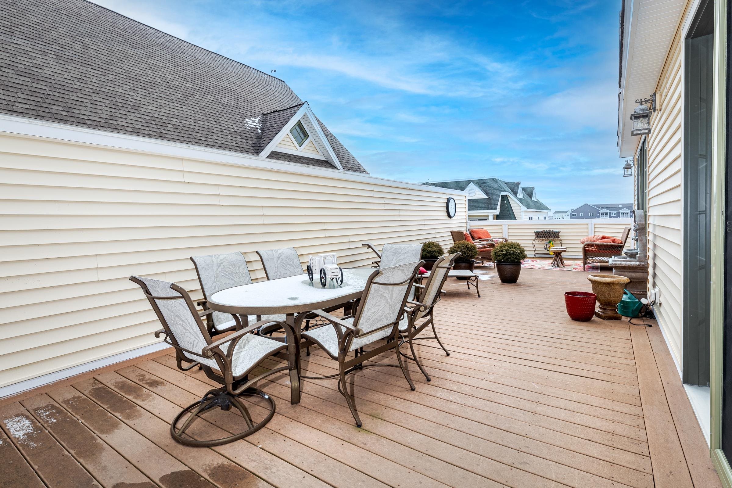 22 K Street, Unit 301 Hampton, NH 03842 - Photo 25 of 26