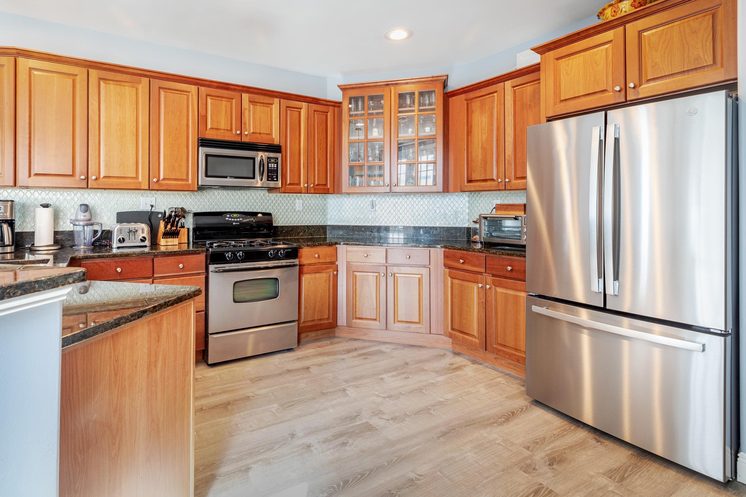 22 K Street, Unit 301 Hampton, NH 03842 - Photo 6 of 26