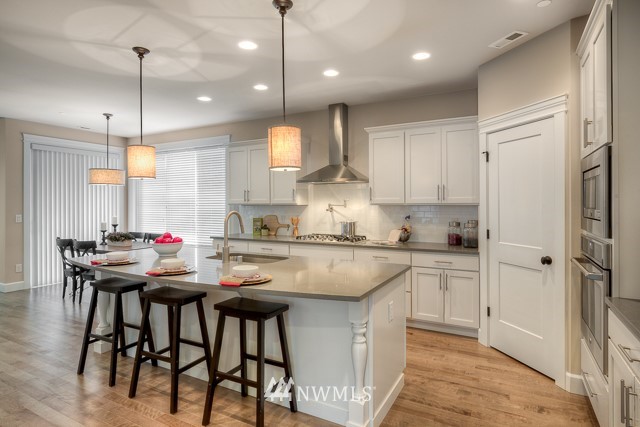 234 239th Street Southeast Bothell, WA 98021 - Photo 5 of 19