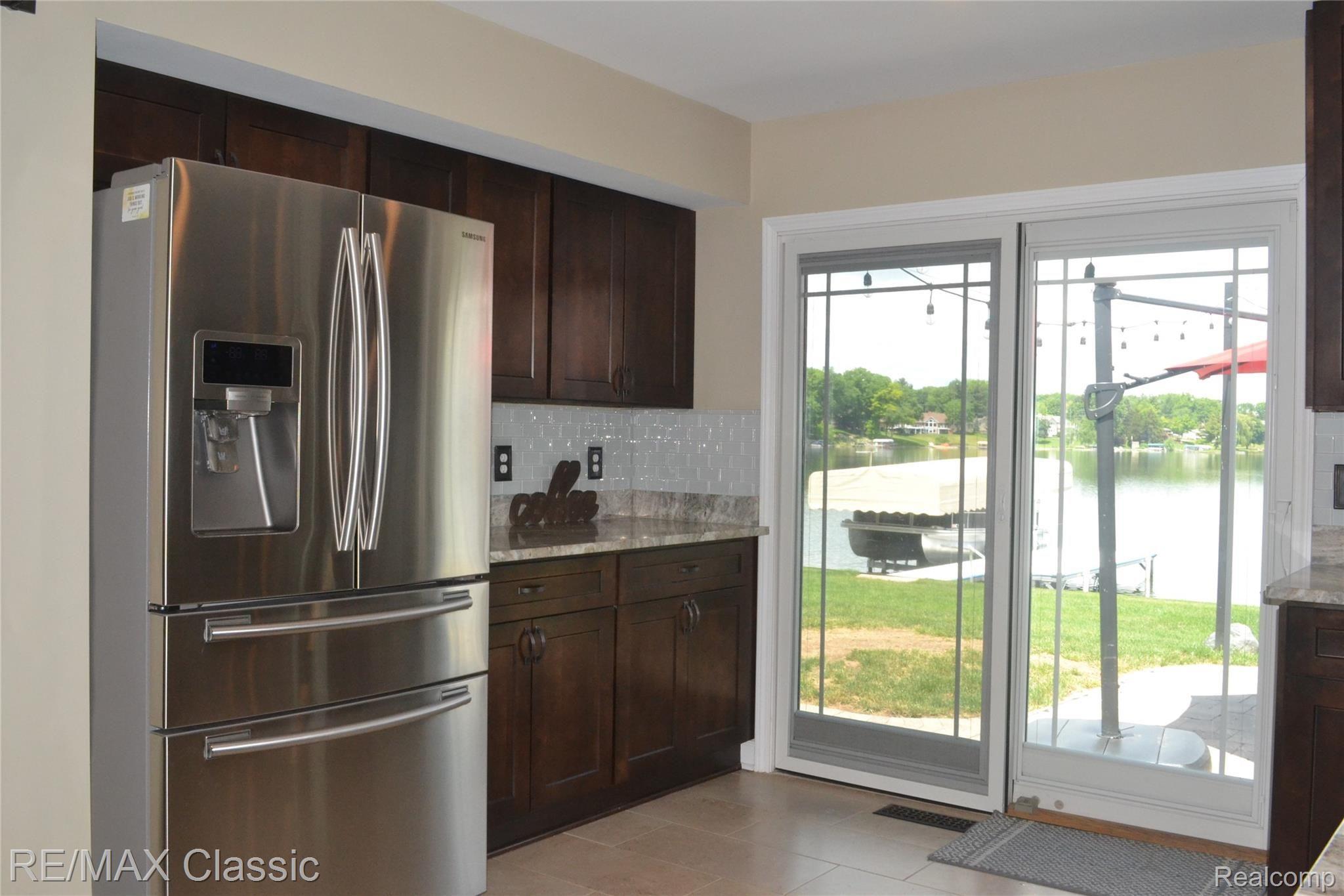 3872 Sleeth Road Commerce Township, MI 48382 - Photo 19 of 51 Kitchen