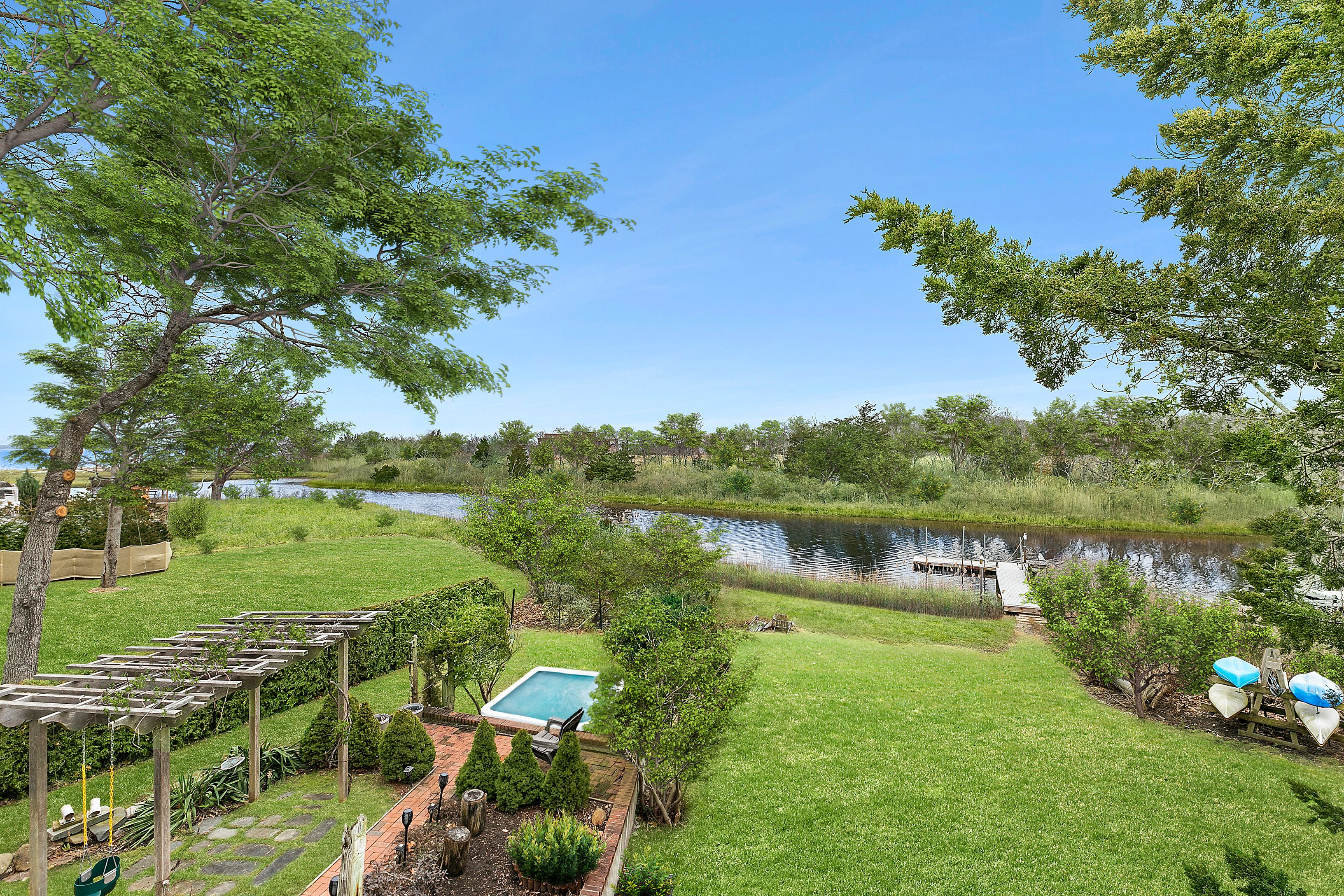 52 Noyack Harbor Road Sag Harbor, NY 11963 - Photo 1 of 16