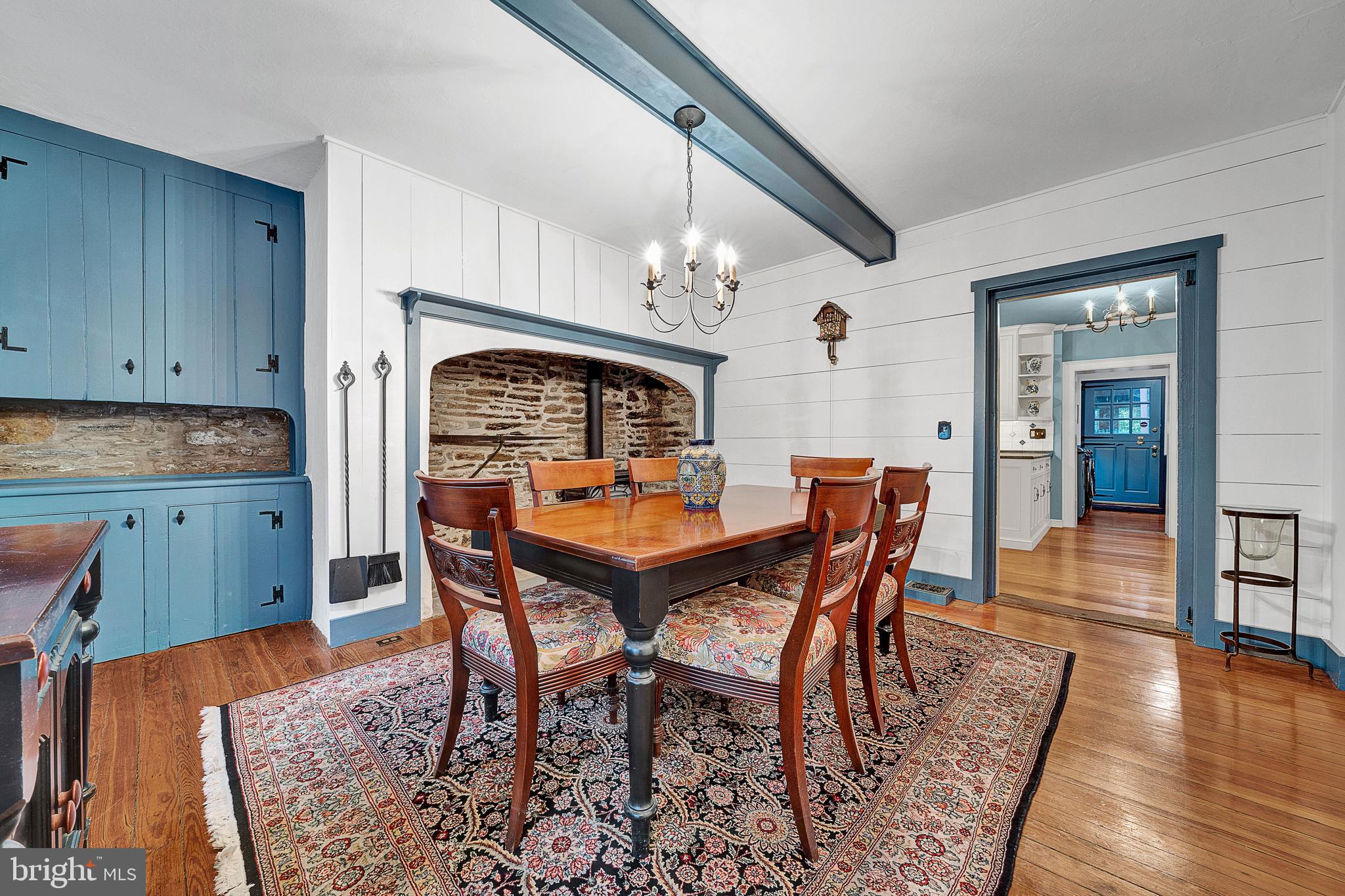 125 East Bells Mill Road Philadelphia, PA 19118 - Photo 32 of 67 Breakfast Room with Built-ins