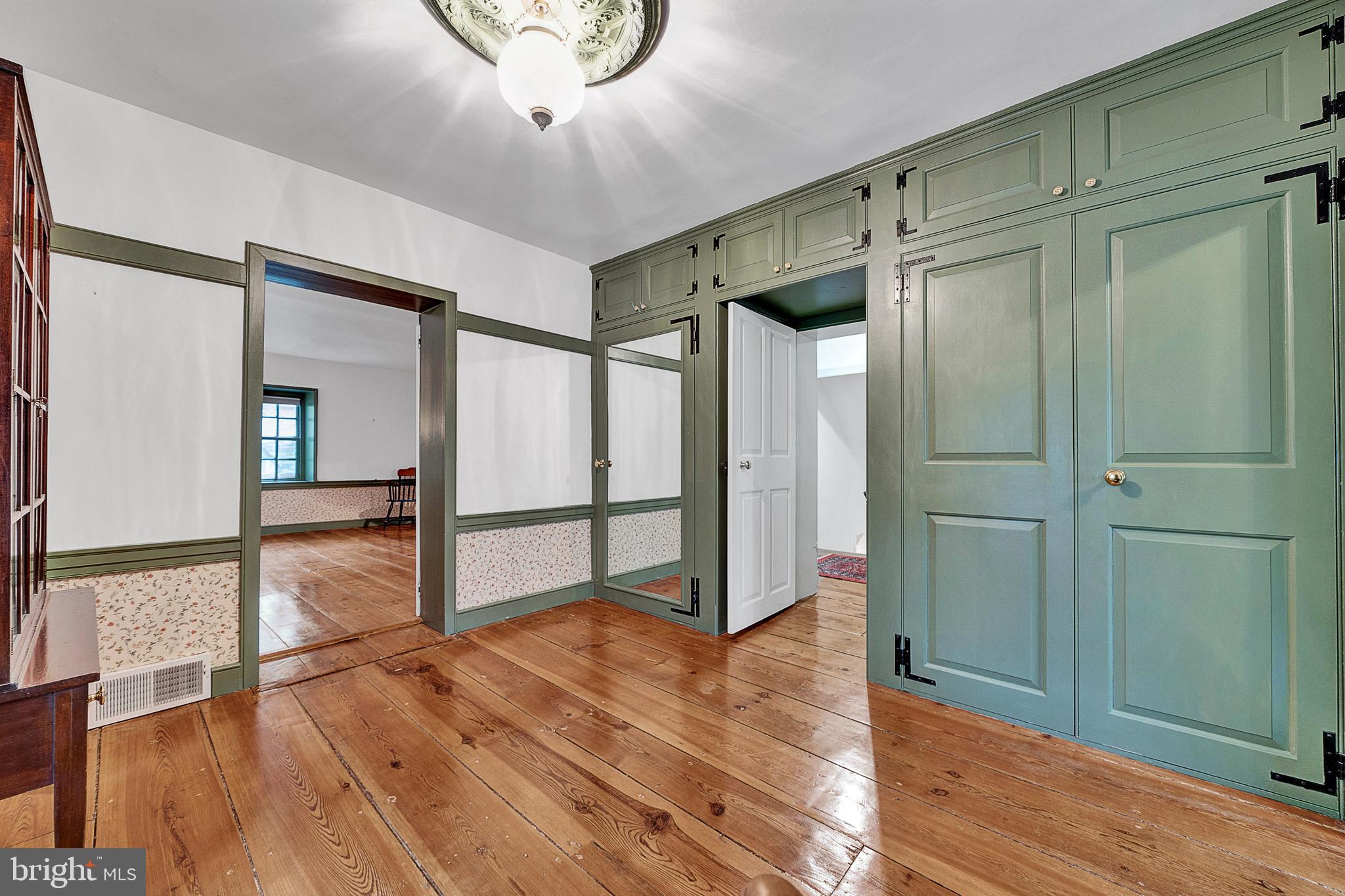 125 East Bells Mill Road Philadelphia, PA 19118 - Photo 44 of 67 Bedroom #2 with Spacious Closets