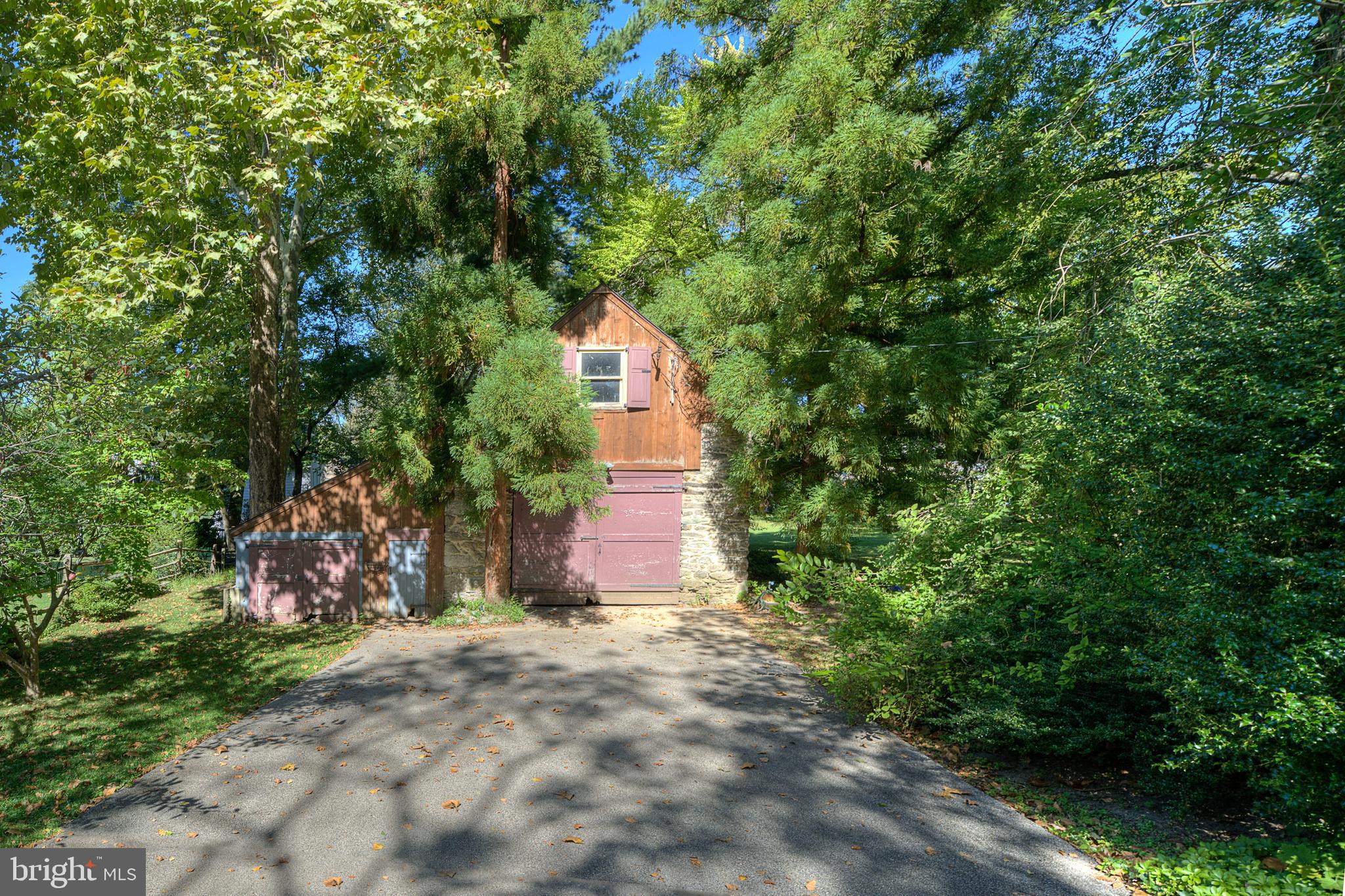 125 East Bells Mill Road Philadelphia, PA 19118 - Photo 6 of 67 Barn and Driveway