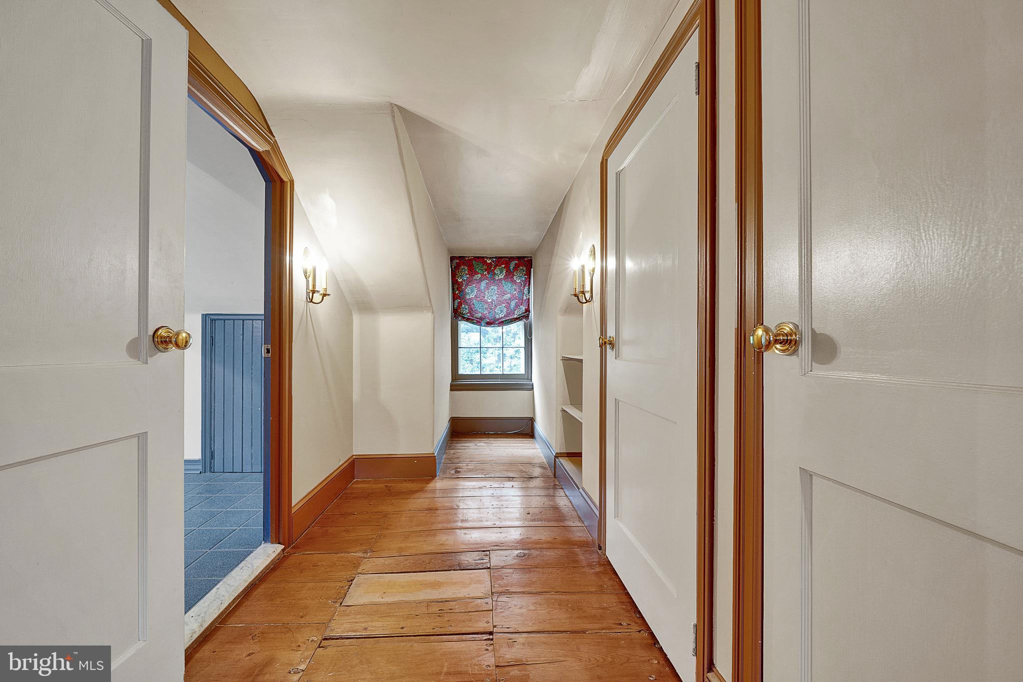 125 East Bells Mill Road Philadelphia, PA 19118 - Photo 57 of 67 Hallway on 3rd Floor