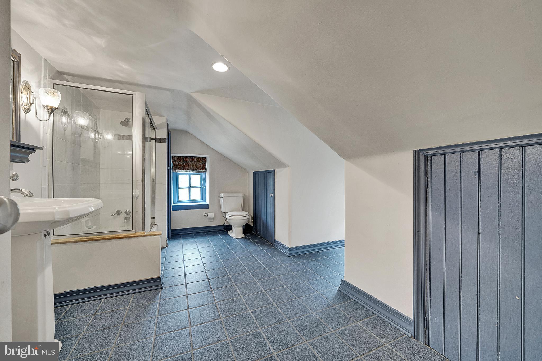 125 East Bells Mill Road Philadelphia, PA 19118 - Photo 61 of 67 Bathroom #3