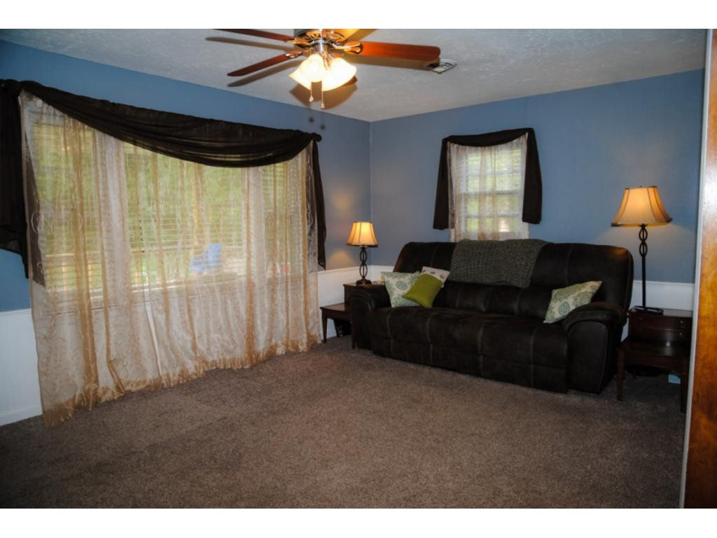 728 Walnut Grove Road Bluff City, TN 37618 - Photo 5 of 26 Photo 5