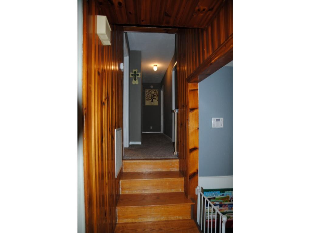 728 Walnut Grove Road Bluff City, TN 37618 - Photo 9 of 26 Photo 9