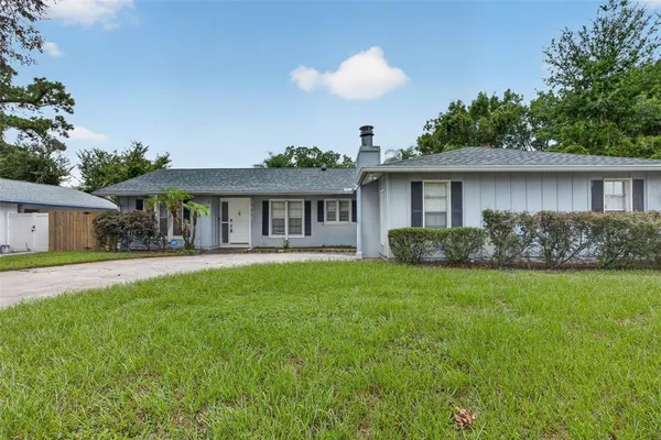 $3,250 | 7606 Waunatta Court, Winter Park, FL 32792