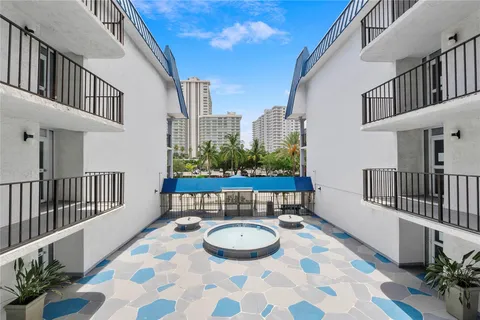 $379,900 | 3909 North Ocean Boulevard, Unit 206, Fort Lauderdale, FL 33308